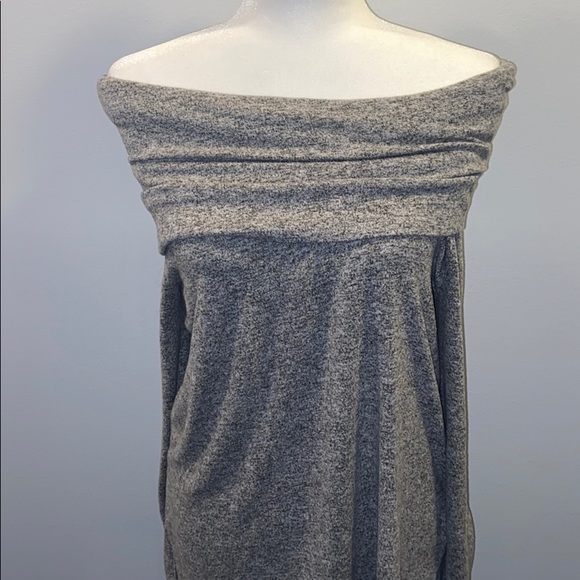 Gibson Off Shoulder Sweater - Picture 3 of 3